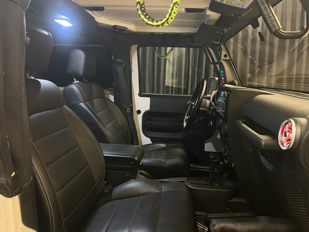 Jeep Wrangler, 3.6 L, 2009 il, 256 000 km — Avtomobillər, Bakı (10)
