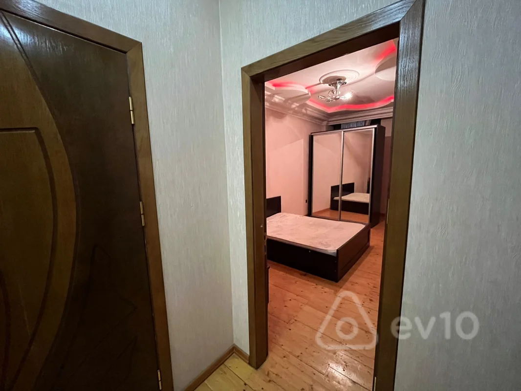 3 otaqlı mənzil, 130 m², Əbdülvahab Salamzadə küç. — kirayə — Mənzil, Bakı (9)