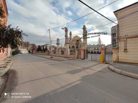 Satılır 12 otaqlı həyət evi/bağ evi 528 m² — 950 000 ₼ · Bakı · Ev, villa Satılır 12 otaqlı həyət evi/bağ evi 528 m² — Bakı