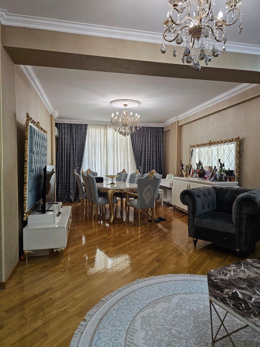 Satılır 3 otaqlı köhnə tikili 114 m² — Mənzil, Bakı (2)