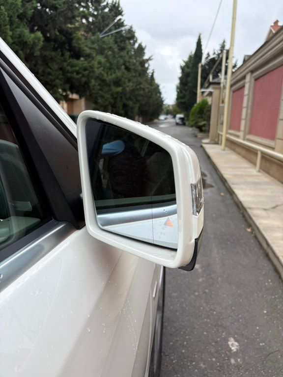 Mercedes ML 500 4MATIC, 4.7 L, 2012 il, 201 000 km — Avtomobillər, Bakı (5)