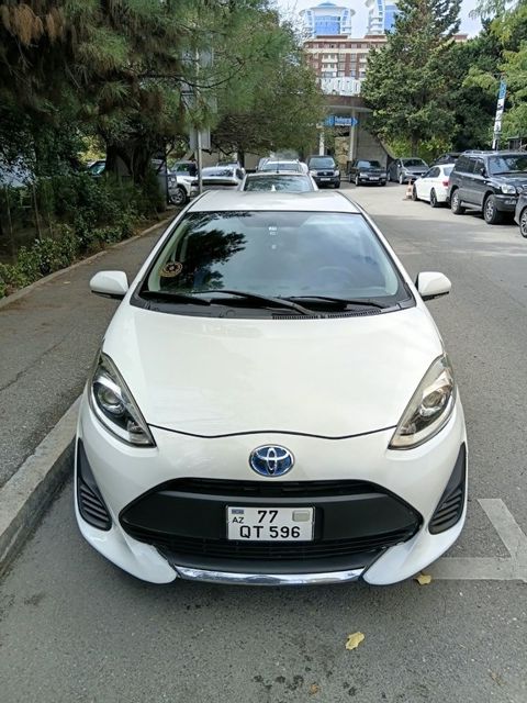 Toyota Aqua, 1.5 L, 0.87 kWh, 2019 il, 190 000 km — 17 500 ₼ · Bakı · Avtomobillər Toyota Aqua, 1.5 L, 0.87 kWh, 2019 il, 190 000 km — Bakı