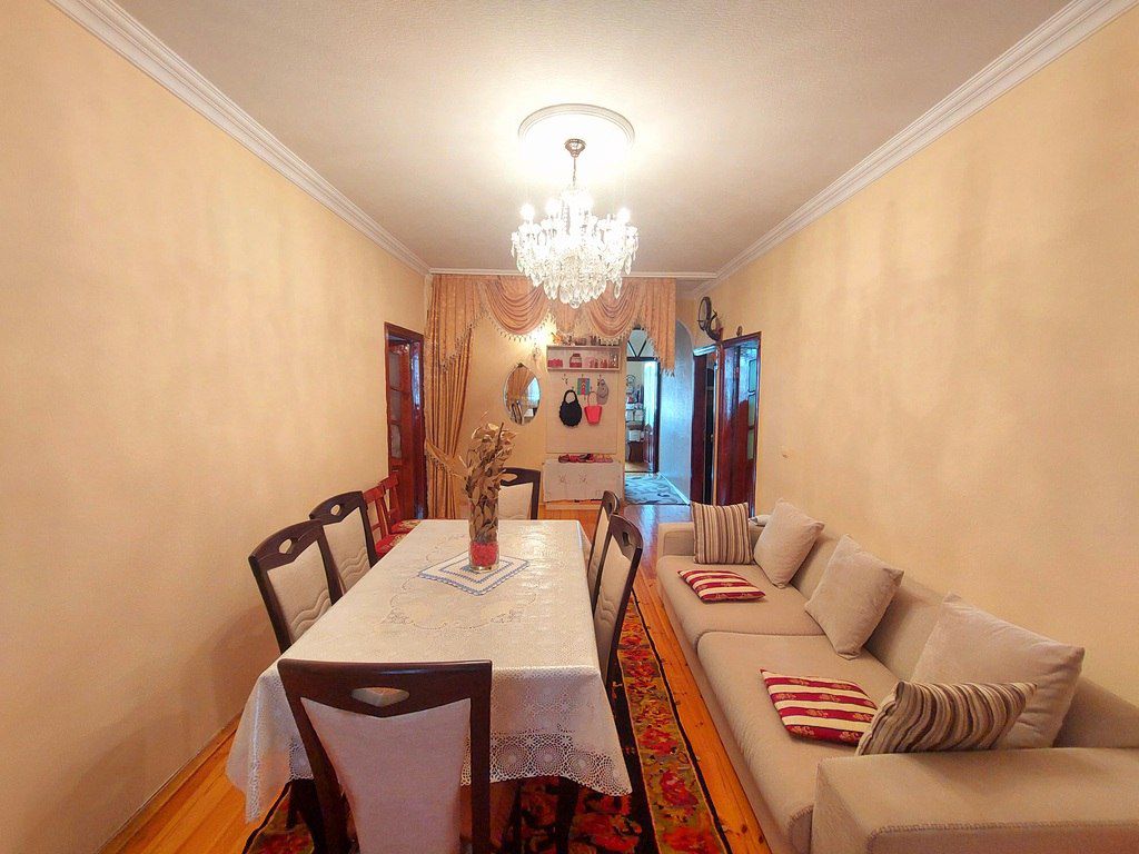 Satılır 4 otaqlı köhnə tikili 101 m² — Mənzil, Bakı (2)