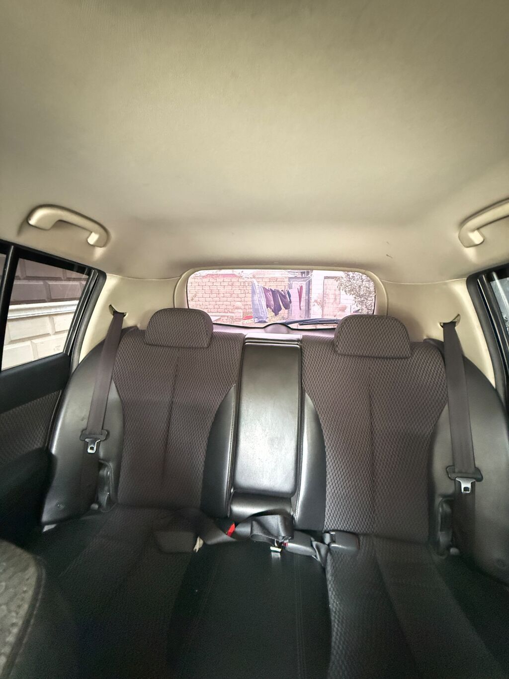Nissan Tiida: 1.5 l 2011 il Hetçbek — Avtomobillər, Masazır (3)