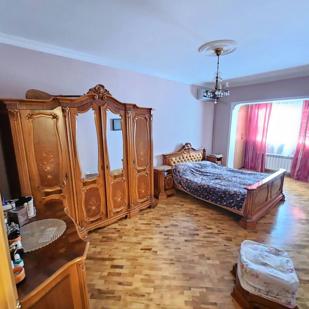 Satılır 4 otaqlı köhnə tikili 120 m² — Mənzil, Bakı (9)