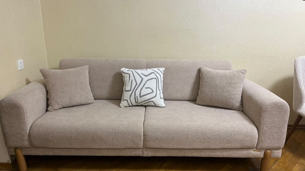 Divan, İşlənmiş, Açılan — Divanlər, Bakı