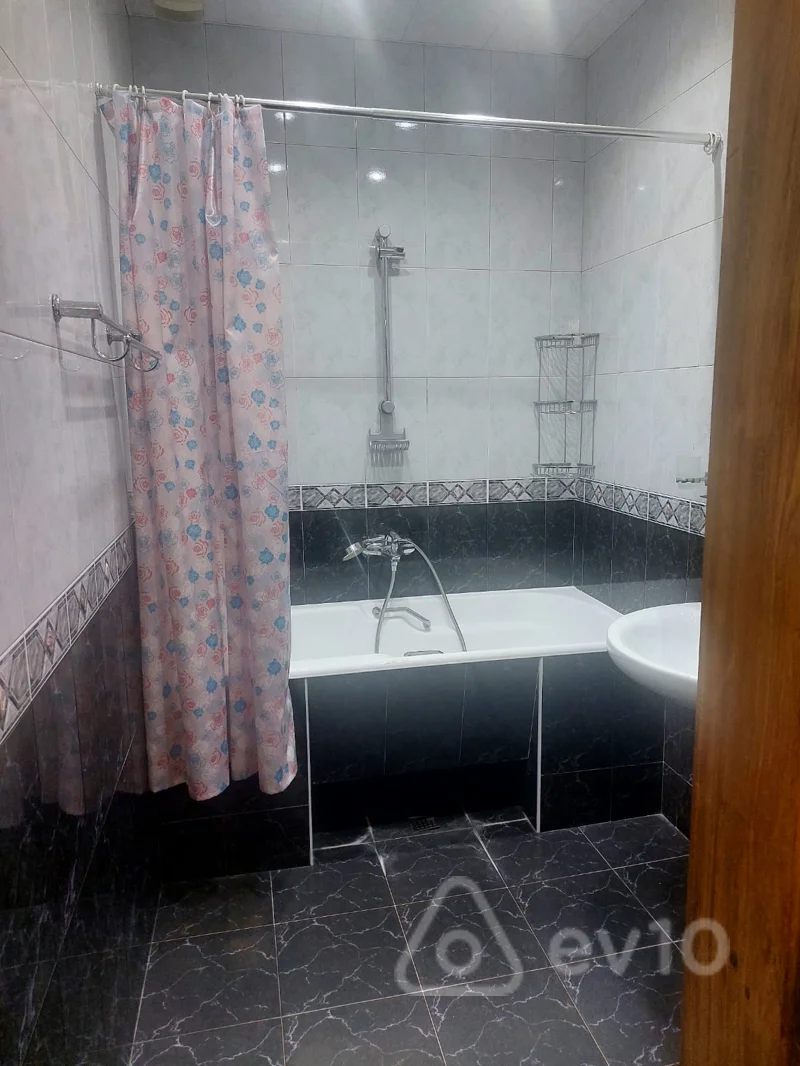 3 otaqlı mənzil, 130 m², ataturk prospekti — kirayə — Mənzil, Bakı (5)