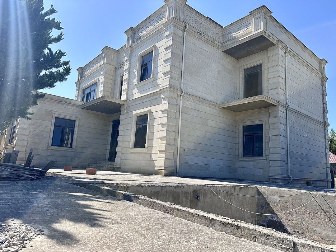 Satılır 8 otaqlı həyət evi/bağ evi 650 m² — Ev, villa, Bakı (2)