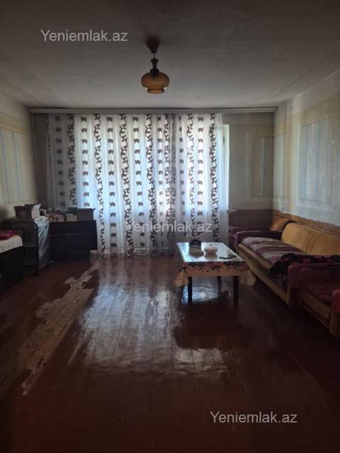 Satılır 5 otaqlı Bina evi menzil (Köhnə tikili), 110 m², 9-cu mikrorayon — Cahandar