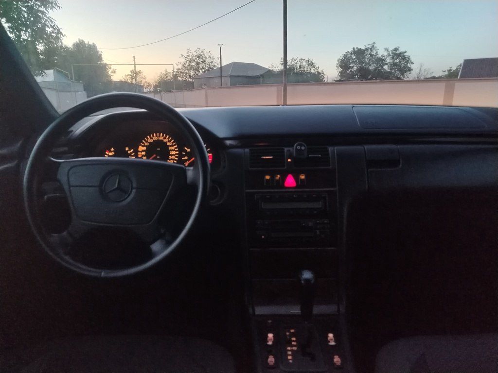 Mercedes E 300, 3.0 L, 1997 il, 316 000 km — Avtomobillər, Naxçıvan (5)