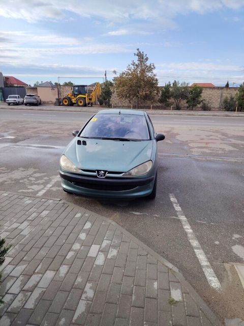 Peugeot 206, 1.4 L, 2002 il, 358 133 km — Bakı
