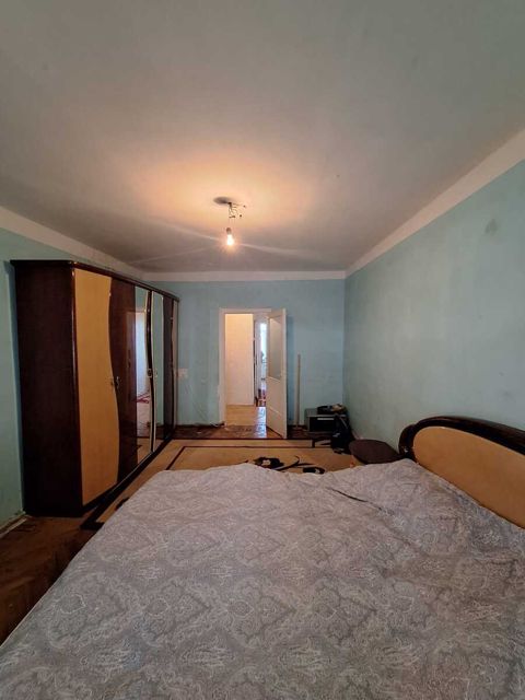 Satılır 3 otaqlı köhnə tikili 80 m² — Bakı