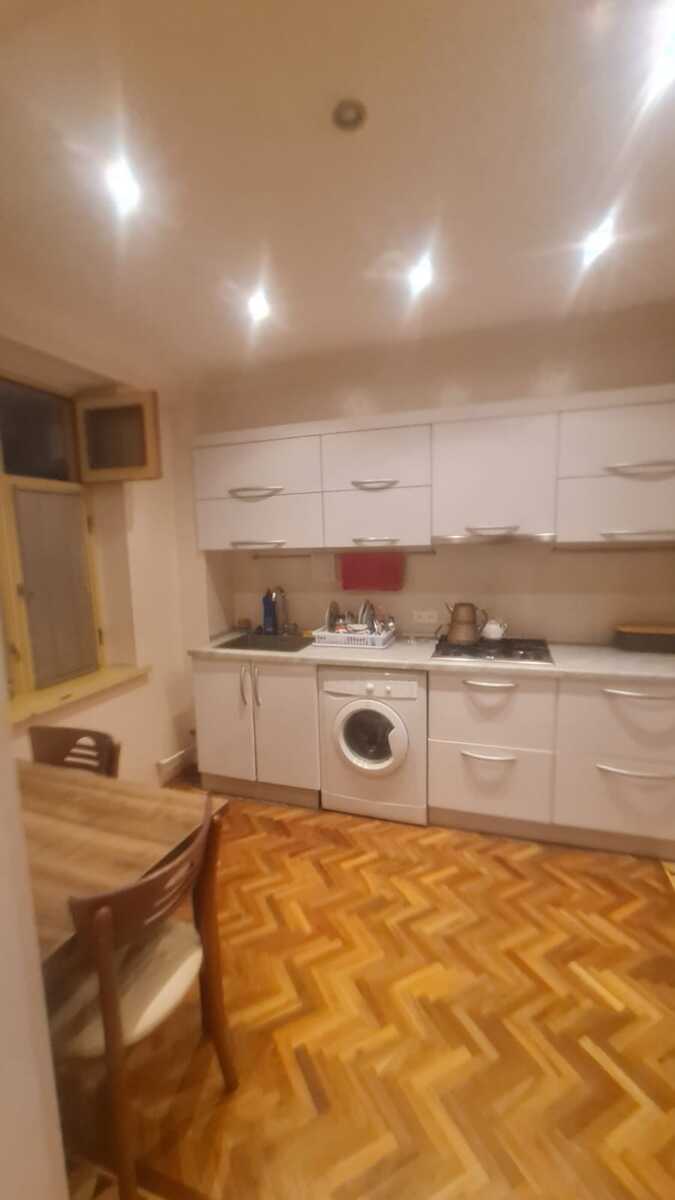 İcarəyə verilir 2 otaqlı köhnə tikili 70 m² — Mənzil, Bakı (8)