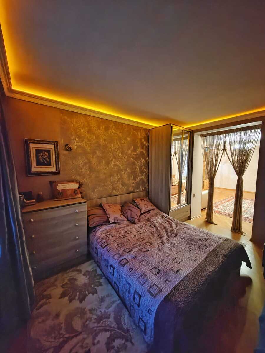 Satılır 2 otaqlı köhnə tikili 65 m² — Mənzil, Bakı (5)