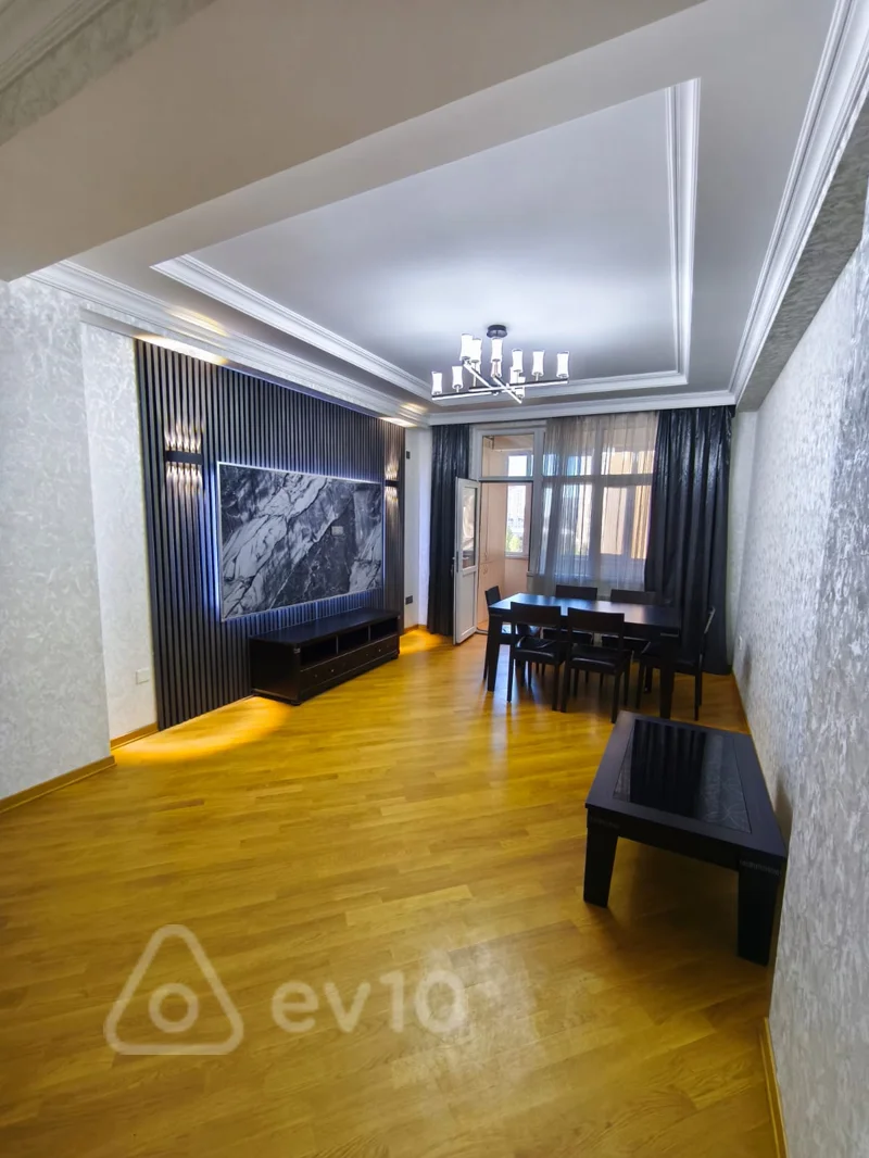 3 otaqlı mənzil, 132 m², Lütfizadə küçəsi — Bakı