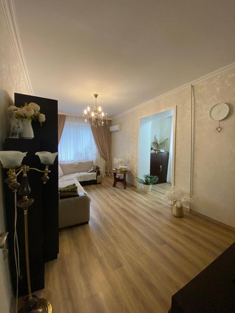 Satılır 2 otaqlı köhnə tikili 60 m² — 147 000 ₼ · Bakı · Mənzil Satılır 2 otaqlı köhnə tikili 60 m² — Bakı