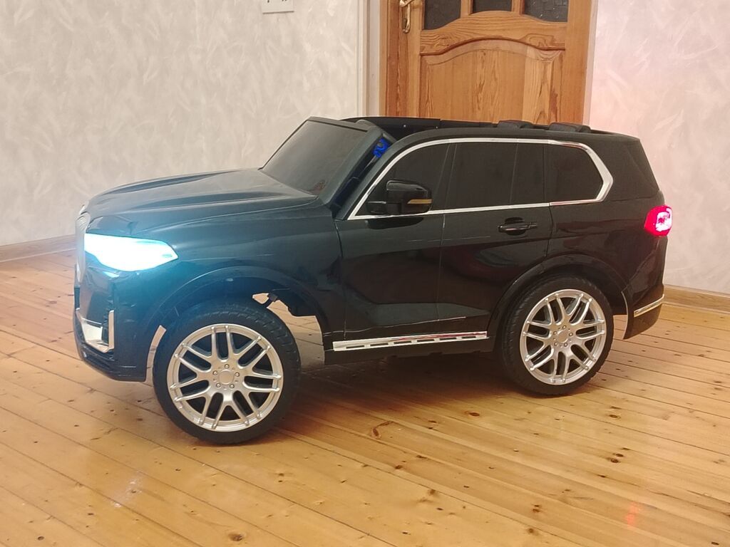 Uşaq üçün elektrikli miniatür SUV avtomobil - Korpus: qara rəng, xrom — Uşaq avtomobilləri, Bakı
