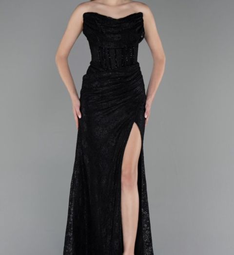 Abiyefondan sifariş olunub alınmışdır, 350 manata. Size: S, M Rəng — Bakı