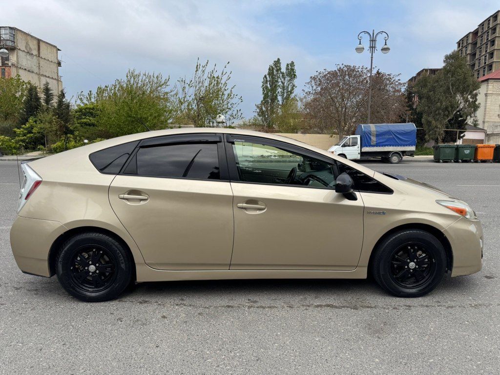 Toyota Prius, 1.8 L, 1.3 kWh, 2009 il, 446 000 km — Avtomobillər, Bakı (4)