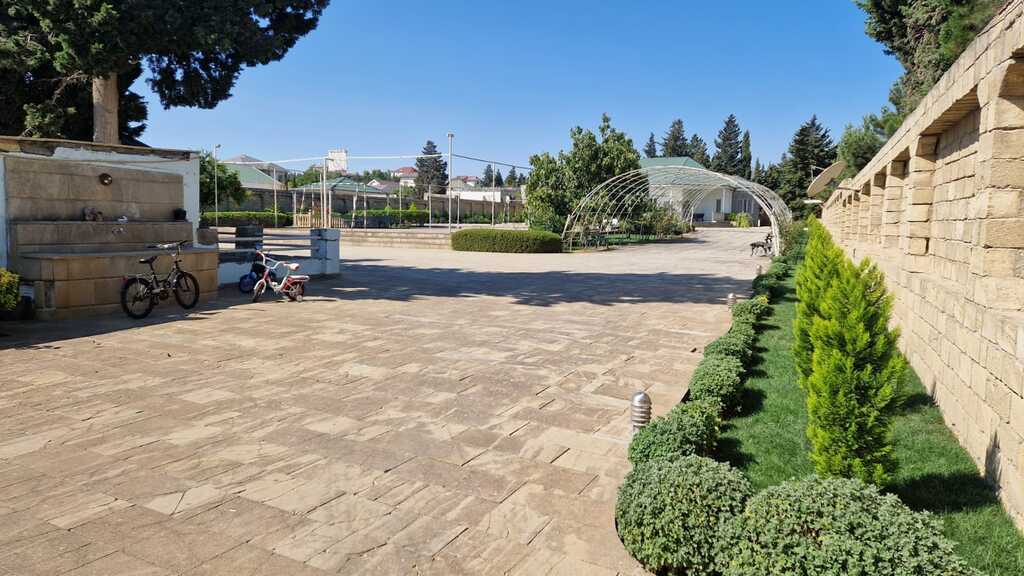 Satılır 4 otaqlı həyət evi/bağ evi 200 m² — Ev, villa, Bakı (6)
