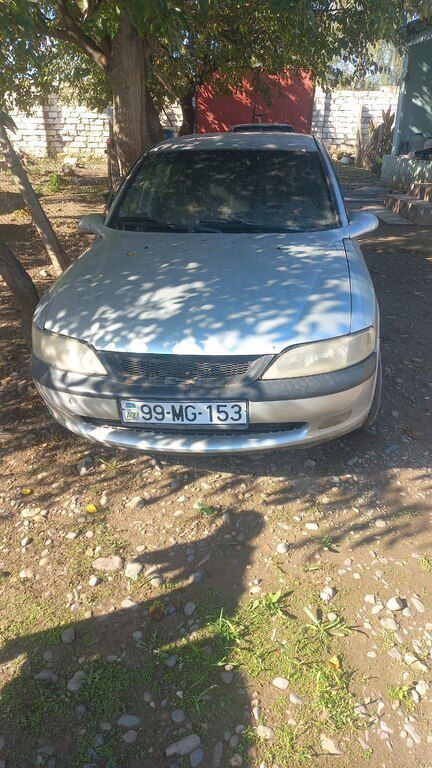 Opel Vectra, 1.6 L, 1996 il, 300 000 km 99-MG-153 — Avtomobillər, Qazax