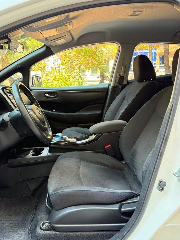 Nissan Leaf, 24 kWh, 2017 il, 122 000 km — Avtomobillər, Bakı (11)
