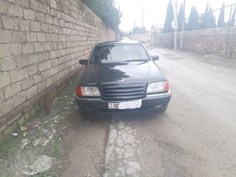 Mercedes C 200, 2.0 L, 1995 il, 739 000 km — Bakı