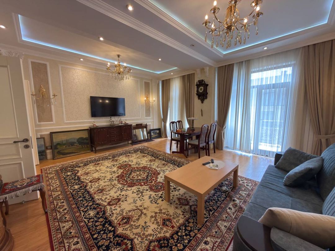 Satılır 3 otaqlı yeni tikili 150 m² — Mənzil, Bakı (2)