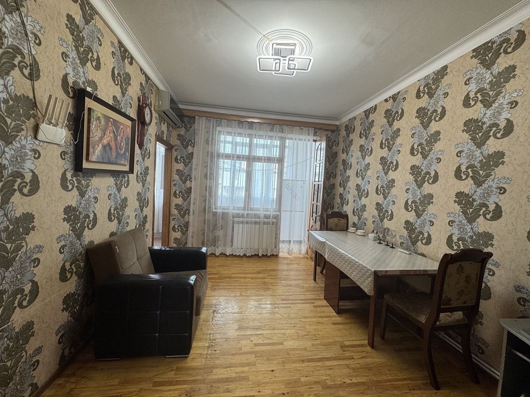 Satılır 2 otaqlı köhnə tikili 55 m² — Mənzil, Bakı (2)