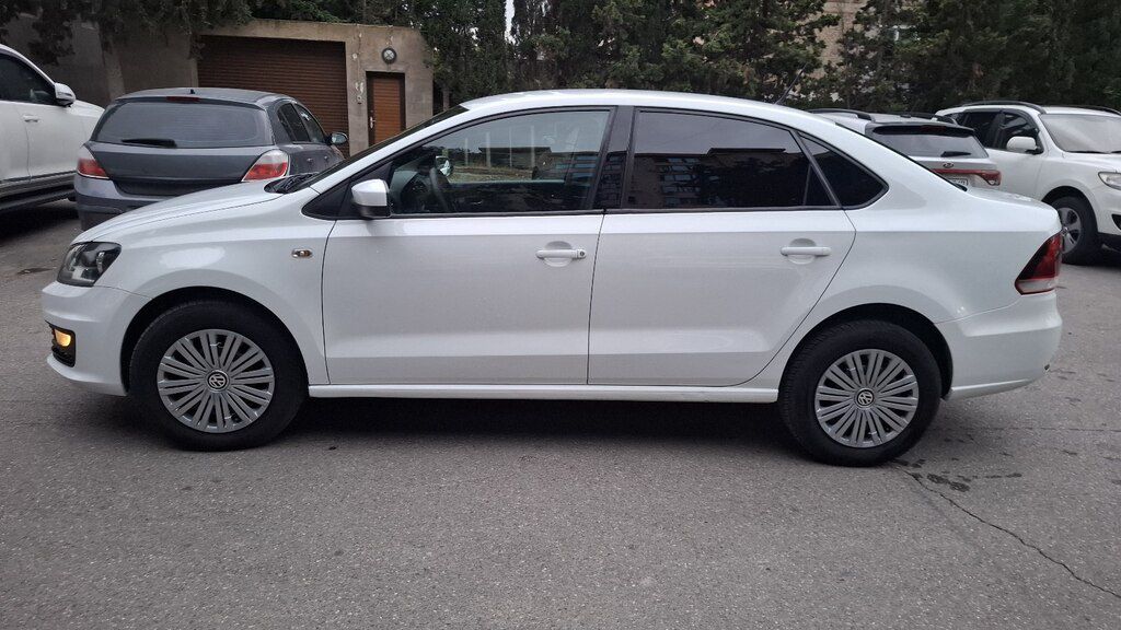 Volkswagen Polo, 1.6 L, 2018 il, 243 000 km 90-OO-755 — Avtomobillər, Bakı (4)