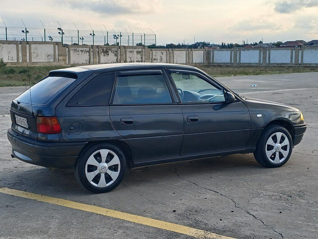 Opel Astra, 1.6 L, 1997 il, 296 000 km 99-KB-652 — Avtomobillər, Bakı (3)