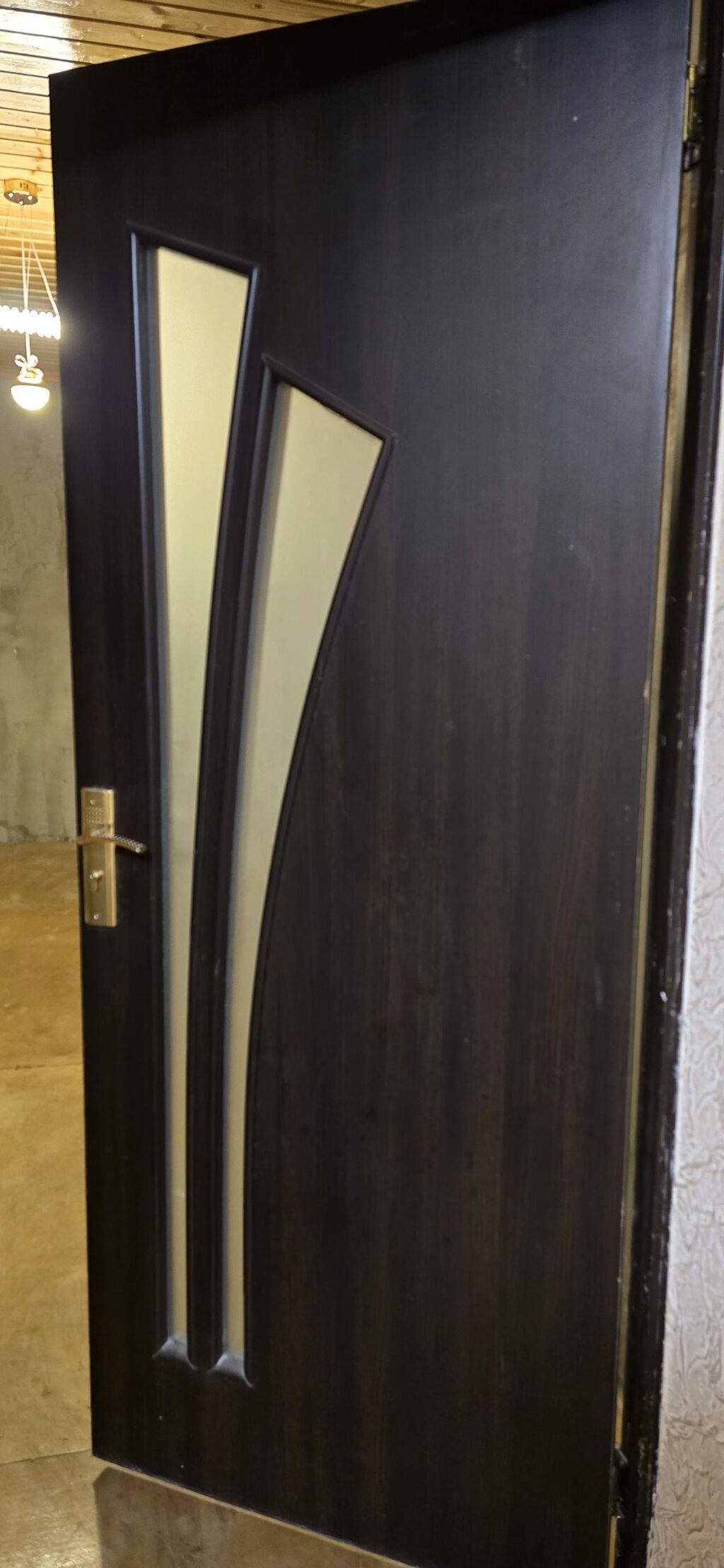 satilir 2 eded taxta qapi+1 eded taxta pencere.hamusi birlikde — Pəncərələr, qapılar, balkonlar, Digah (4)