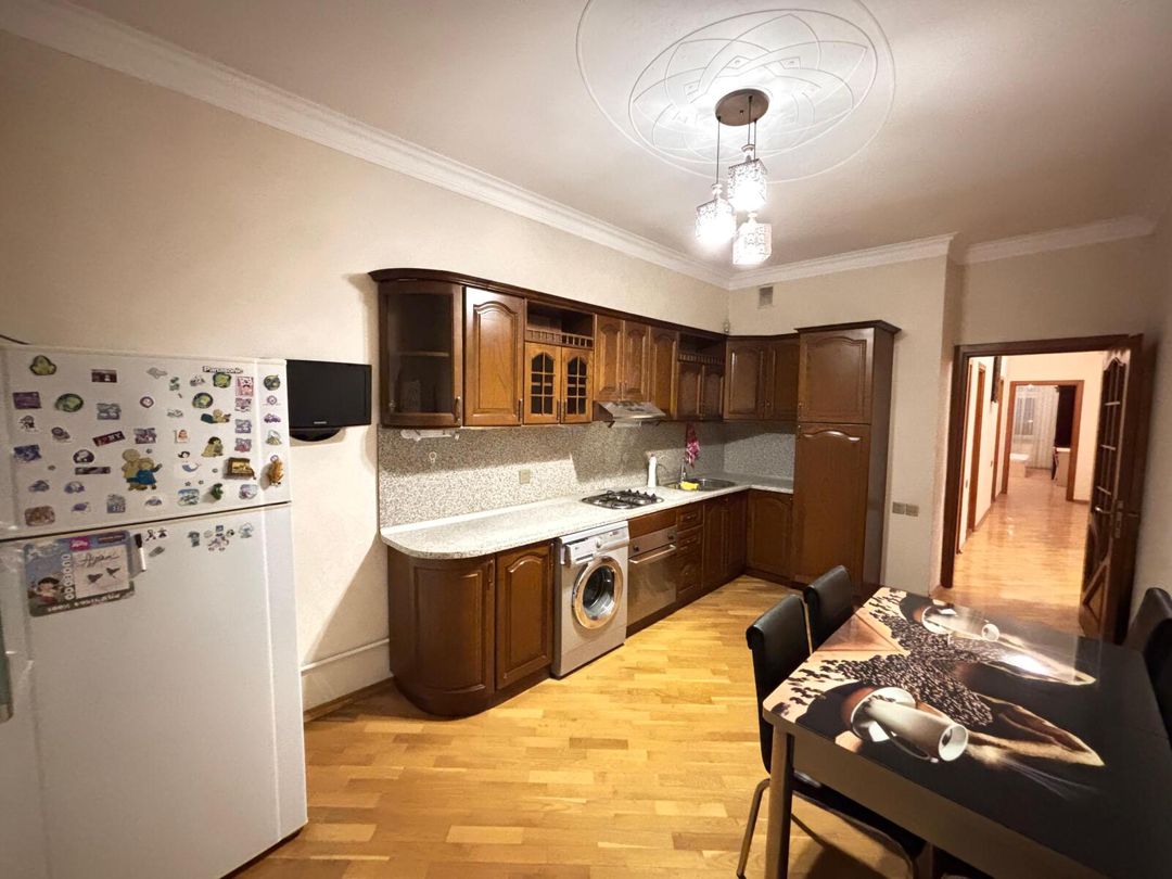 Satılır 2 otaqlı yeni tikili 110 m² — Mənzil, Bakı (9)