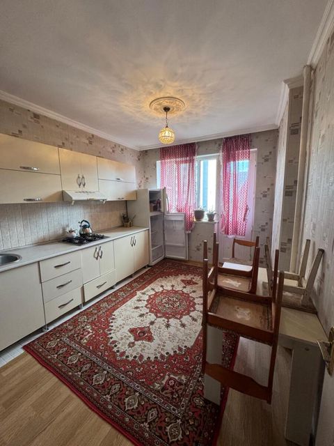 Satılır 2 otaqlı köhnə tikili 70 m² — Bakı