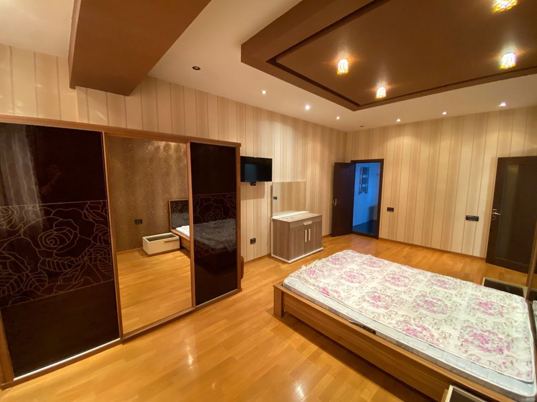 İcarəyə verilir 3 otaqlı yeni tikili 180 m² — Mənzil, Bakı (7)