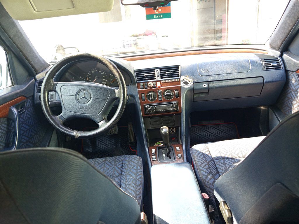 Mercedes C 250, 2.5 L, 1995 il, 880 000 km 10-TR-922 — Avtomobillər, Beyləqan (3)