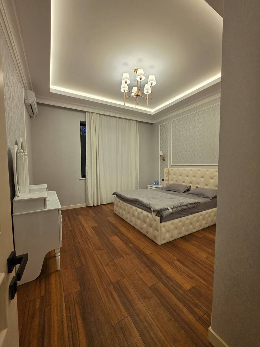 Satılır 4 otaqlı həyət evi/bağ evi 250 m² — Ev, villa, Bakı (12)