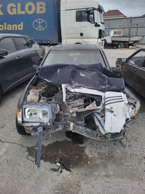 Mercedes 230 E, 2.3 L, 1987 il, 500 000 km — Bakı