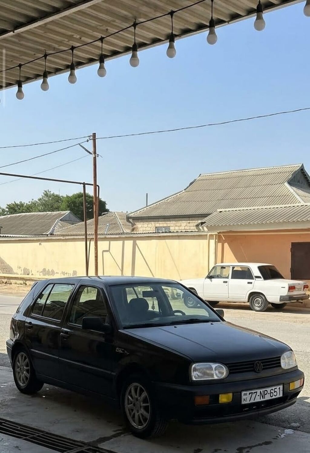 Volkswagen Golf: 1.8 l 1997 il Hetçbek 77-NP-651 — Avtomobillər, Bakı (2)