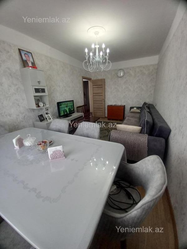 Satılır 2 otaqlı Bina evi menzil (Köhnə tikili), 58.7 m², 10-cu mikrorayon — Mənzil, Sumqayıt (11)