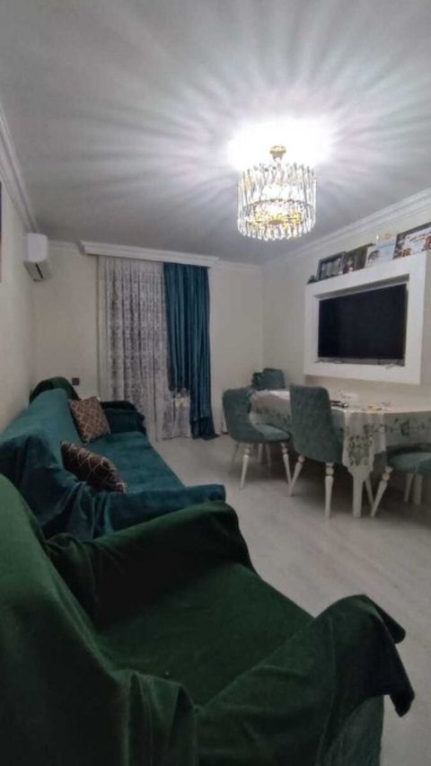 Satılır 3 otaqlı köhnə tikili 75 m² — Bakı
