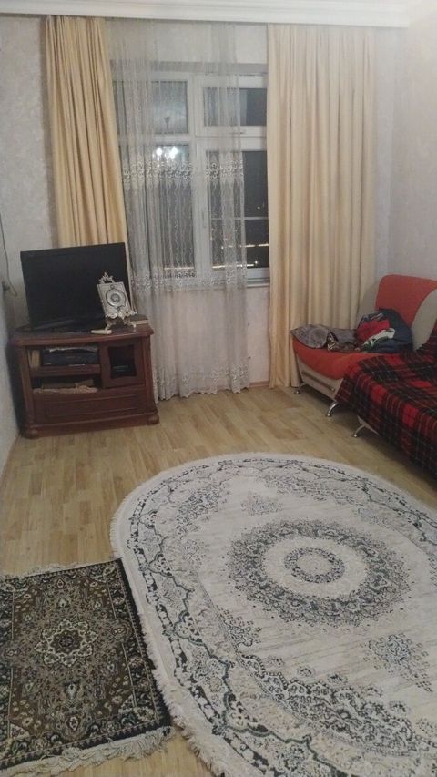 Satılır 3 otaqlı köhnə tikili 75 m² — Bakı