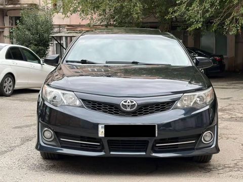 Toyota Camry, 2.5 L, 2013 il, 105 000 km — 21 900 ₼ · Bakı · Avtomobillər Toyota Camry, 2.5 L, 2013 il, 105 000 km — Bakı