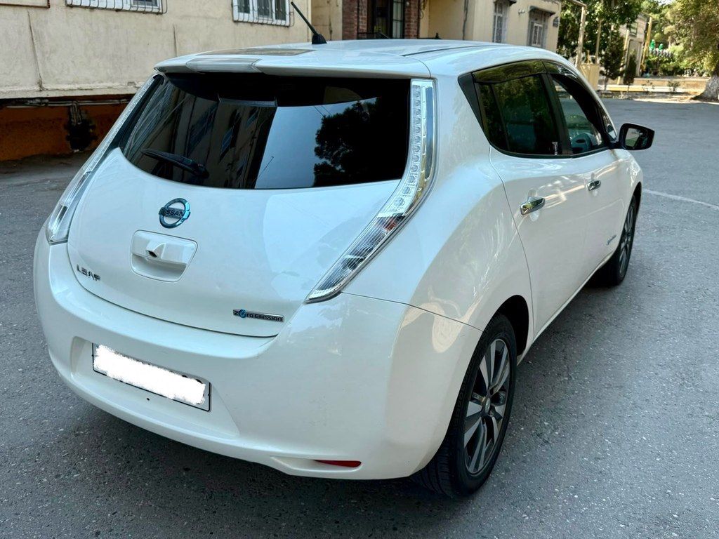 Nissan Leaf, 24 kWh, 2017 il, 122 000 km — Avtomobillər, Bakı (3)