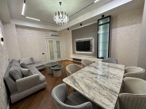 İcarəyə verilir 3 otaqlı yeni tikili 140 m² — Bakı