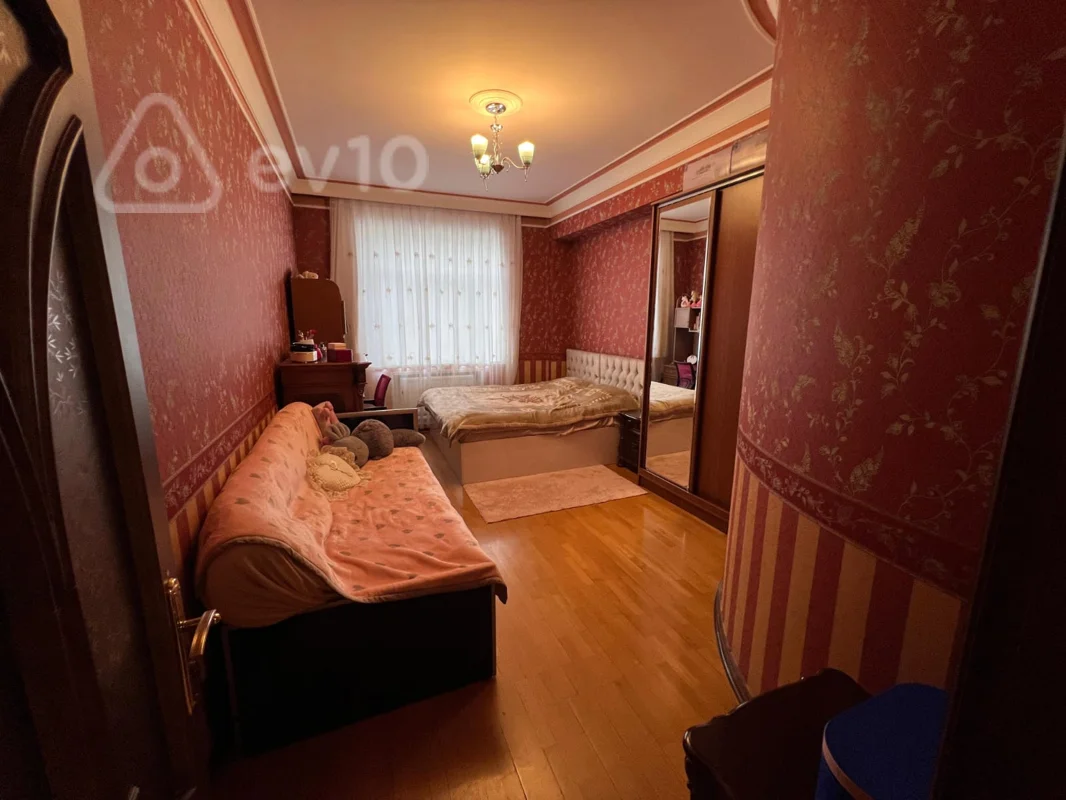 4 otaqlı mənzil, 185 m², elmler metro — kirayə — Mənzil, Bakı (12)