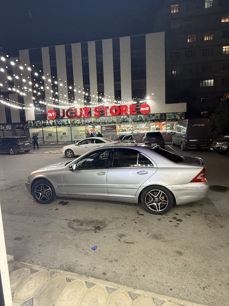 Mercedes C 200, 2.0 L, 2001 il, 245 450 km 10-SP-203 — Avtomobillər, Bakı (2)