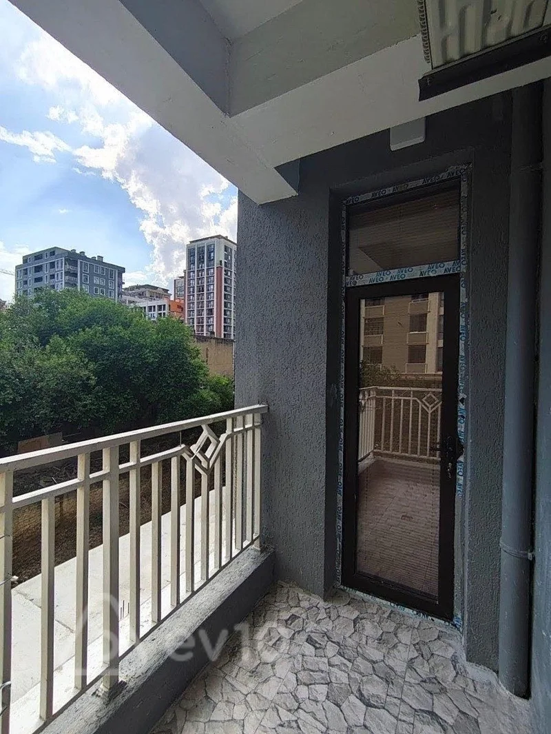 3 otaqlı mənzil, 110 m², Təbriz küçəsi — kirayə — Mənzil, Bakı (12)