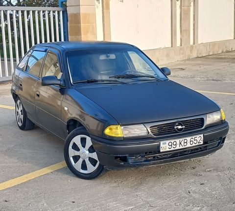 Opel Astra, 1.6 L, 1997 il, 296 000 km — 3 500 ₼ · Bakı · Avtomobillər Opel Astra, 1.6 L, 1997 il, 296 000 km — Bakı