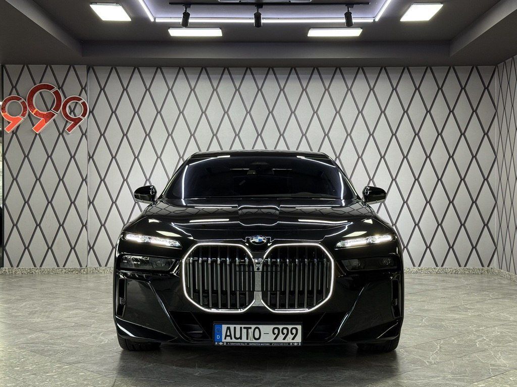 BMW 740, 3.0 L, 2025 il, 6 000 km — Avtomobillər, Bakı
